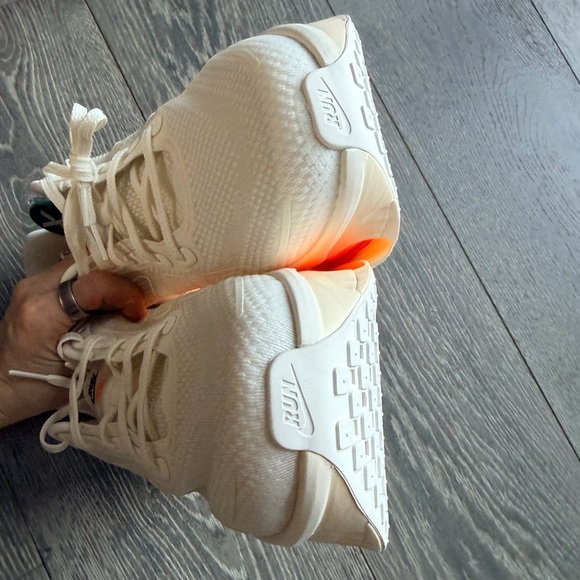 Nike Vomero Premium Sail Coconut Milk Sneakers Size 12 main image 5